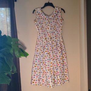 Vintage sleeveless dress in fun fruit print, size S